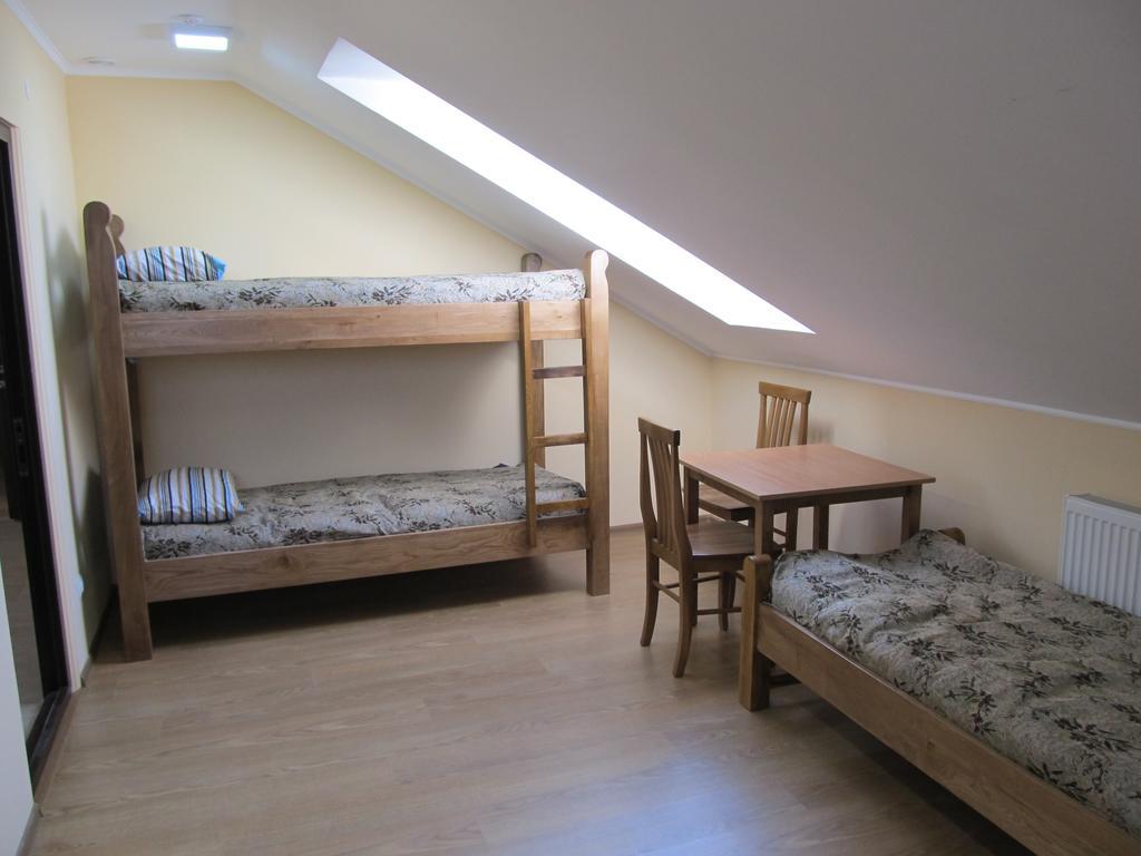 Mini-Hotel Na Pidgradskiy Uzhhorod Room photo